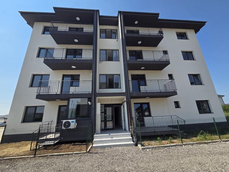 Apartament cu 2 camere decomandat în Fundeni