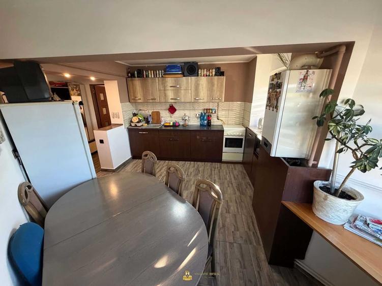 Apartament cu 2 camere semidecomandat în Central