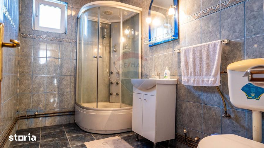 Casă cu 6 camere cu Teren 253 Mp în Colentina