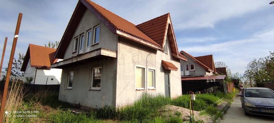 Casă individuală cu 4 camere cu Canalizare în Mihăilești