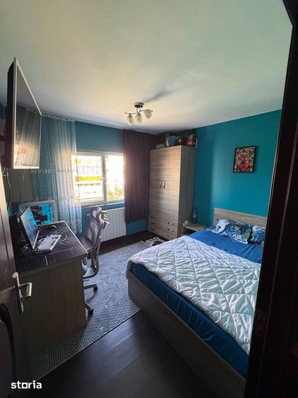 Apartament cu 4 camere în Soarelui