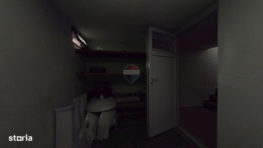 Apartament cu 3 camere în Florilor