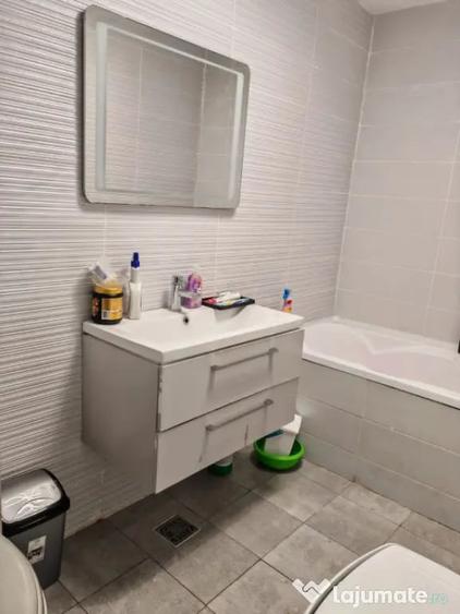 Apartament cu 2 camere semidecomandat în Inel II