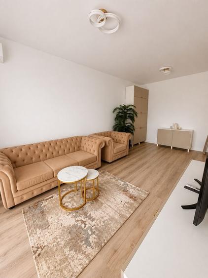 Apartament cu 3 camere decomandat în Lotus