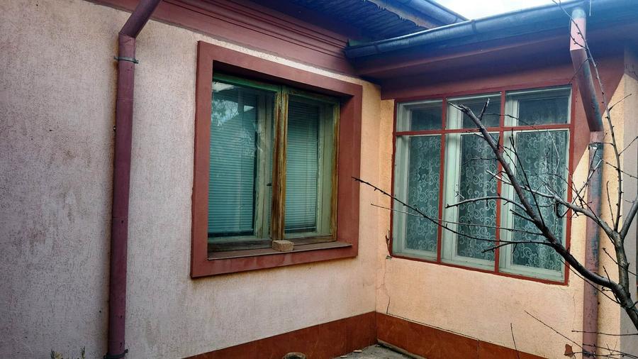 Casă individuală cu 3 camere cu Canalizare în Micro 5