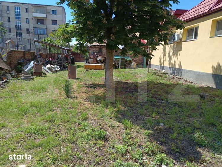 Casă cu 3 camere cu Teren 428 Mp în Central