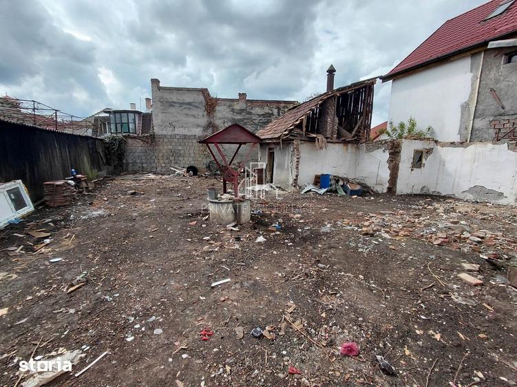 Casă cu 3 camere cu Teren 500 Mp în Central