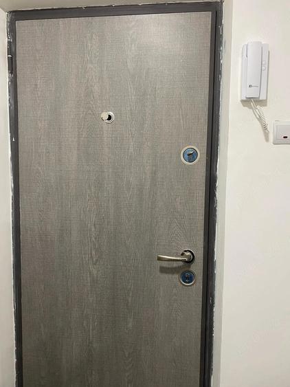 Apartament cu 2 camere decomandat în Berceni