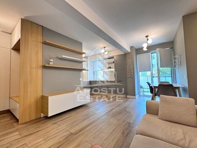 Apartament cu 2 camere semidecomandat în Girocului