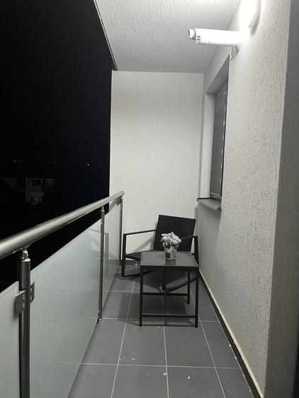 Garsonieră decomandată în Valea Adâncă