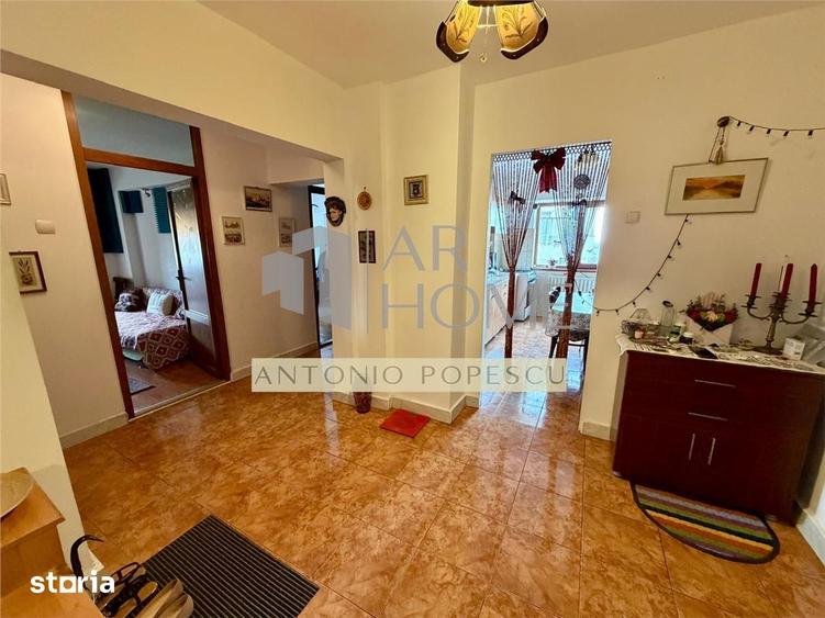 Apartament cu 4 camere în Ultracentral