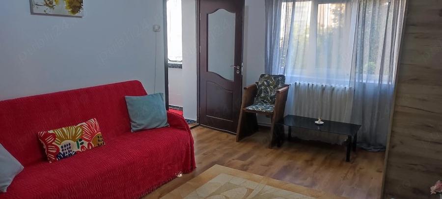Apartament cu 2 camere decomandat în Nicolina
