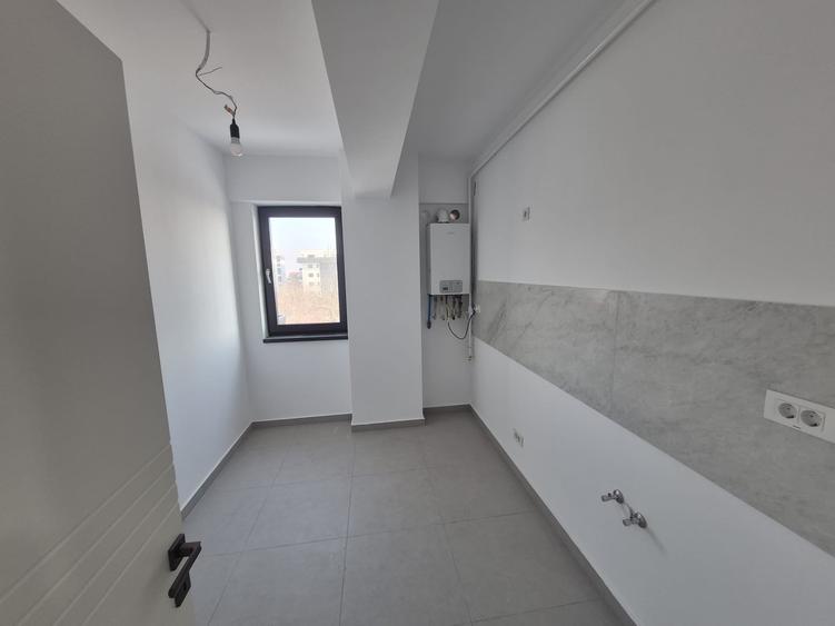 Apartament cu 3 camere decomandat în Galata