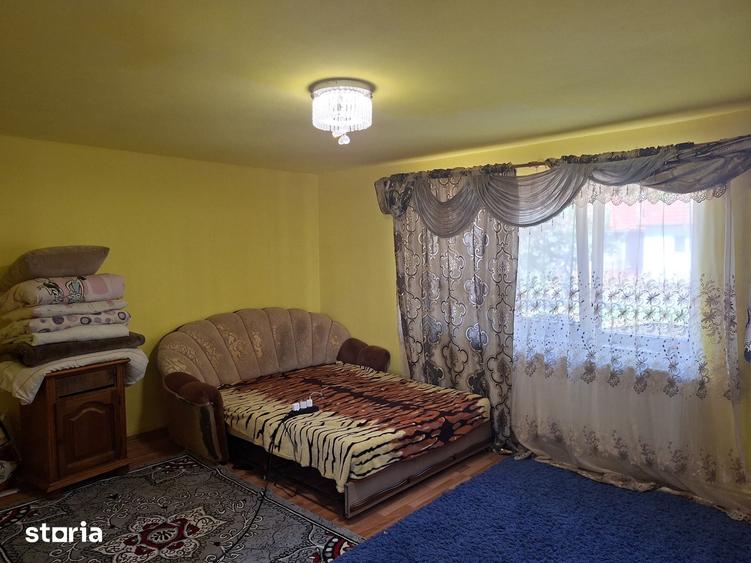 Casă cu 3 camere cu Teren 1485 Mp în Dobra