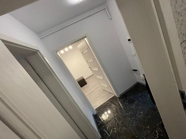 Apartament cu 2 camere decomandat, mobilat în Central