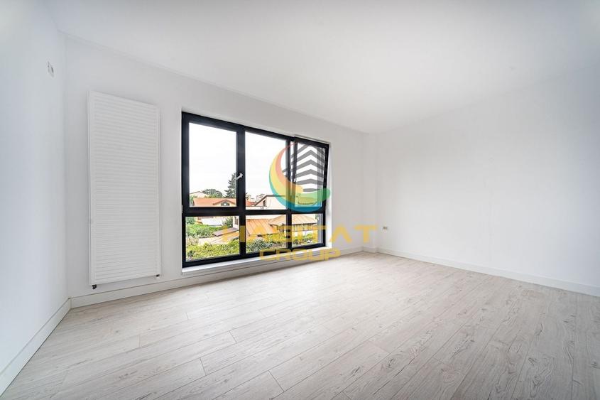 Apartament cu 3 camere decomandat în Olteniței