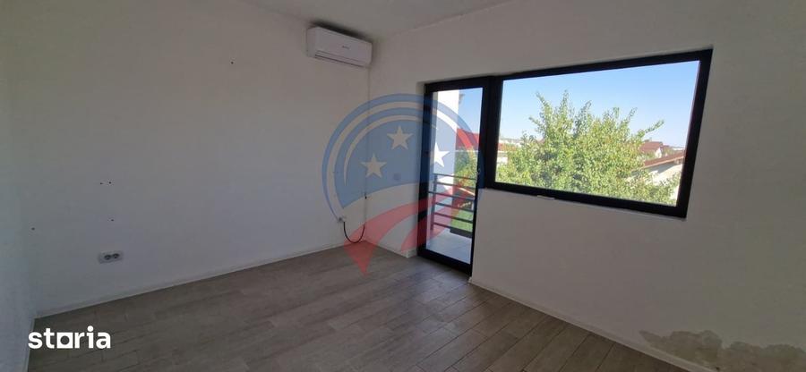 Casă cu 5 camere cu Teren 360 Mp în Malu Mare