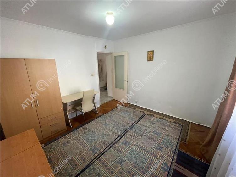 Apartament cu 2 camere decomandat, mobilat în Calea Dumbrăvii