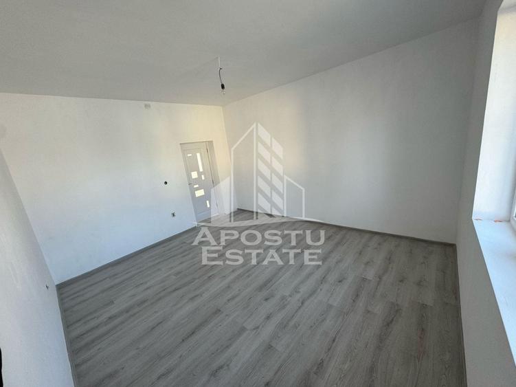 Casă individuală cu 3 camere cu Canalizare în Ronaț