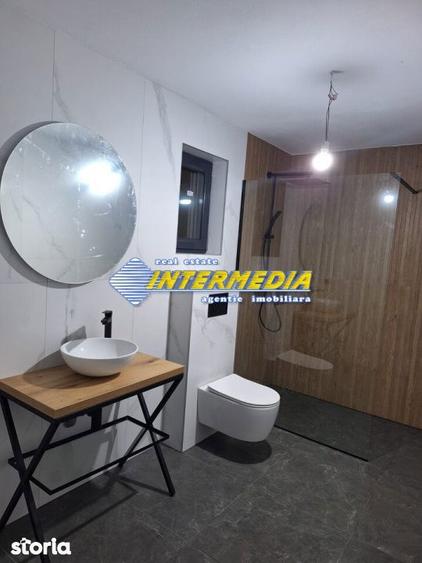 Casă cu 5 camere cu Canalizare în Ighiu