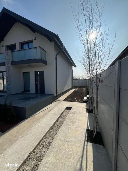 Casă cu 4 camere cu Teren 375 Mp în Clinceni