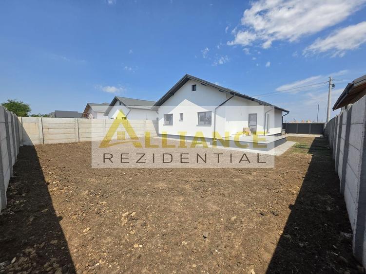 Casă individuală cu 4 camere cu Teren 430 Mp în Berceni