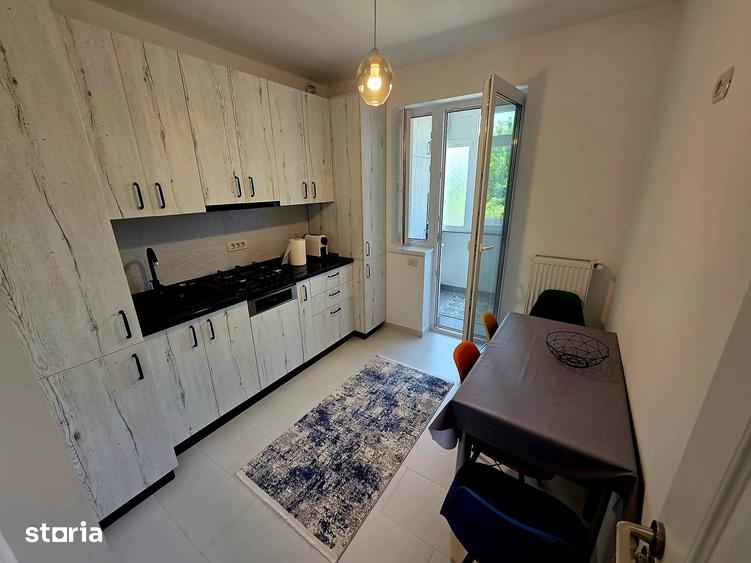 Apartament cu 2 camere decomandat în Central