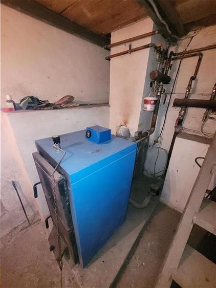 Casă individuală cu 4 camere cu Teren 2500 Mp în Lazu