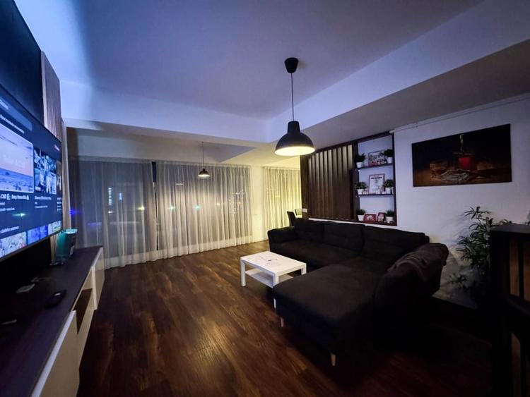 Apartament 3 Camere Tip Penthouse Terasa 192mp Piata Sudului Metrou - 2