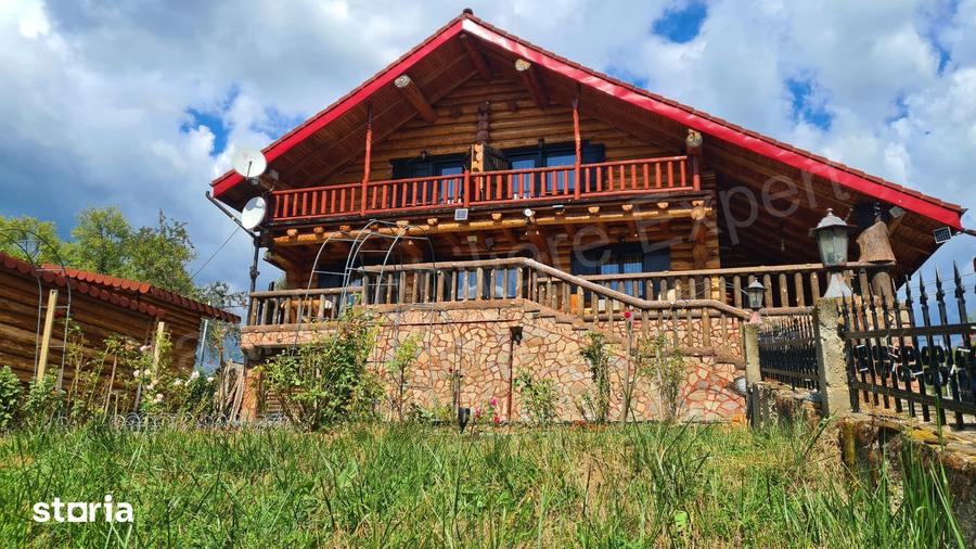 Casă cu 5 camere cu Teren 723 Mp în Bradu