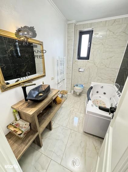 Casă cu 4 camere cu Teren 325 Mp în Bucium