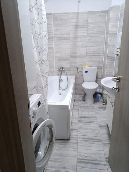 Apartament cu 2 camere decomandat în Berceni