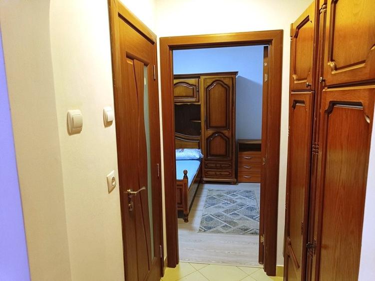 Apartament cu 2 camere semidecomandat, mobilat în Iancului
