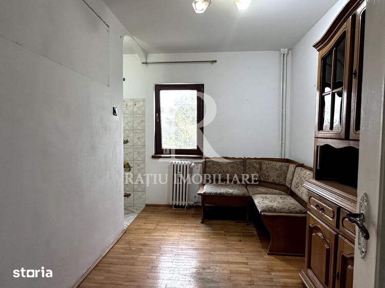 Apartament cu 3 camere decomandat în Cantemir