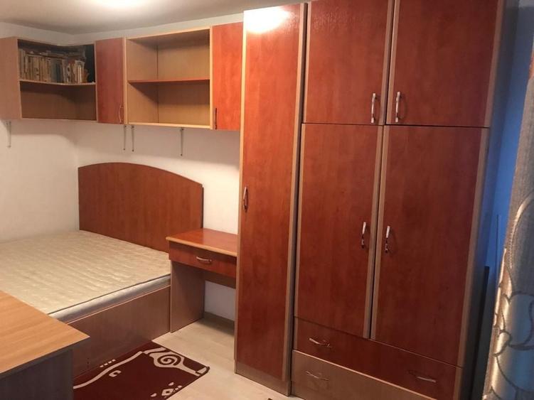 Apartament cu 2 camere decomandat în Exterior Vest