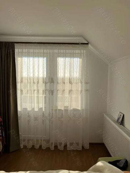 Casă cu 3 camere în Trifești