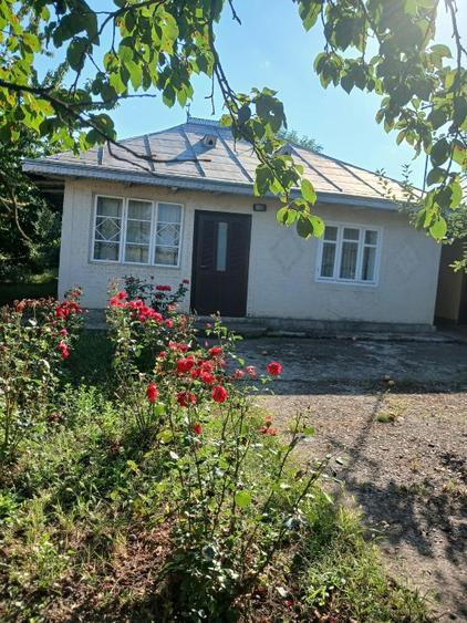 Casă cu 4 camere cu Teren 2000 Mp în Progresul