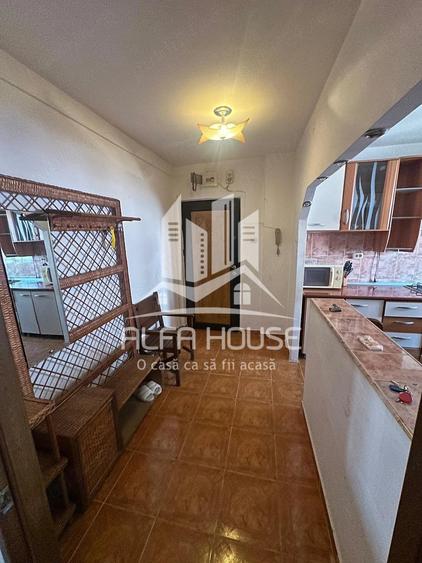 Vand 2 camere confort 1 zona Micro 1 Govandari - 1