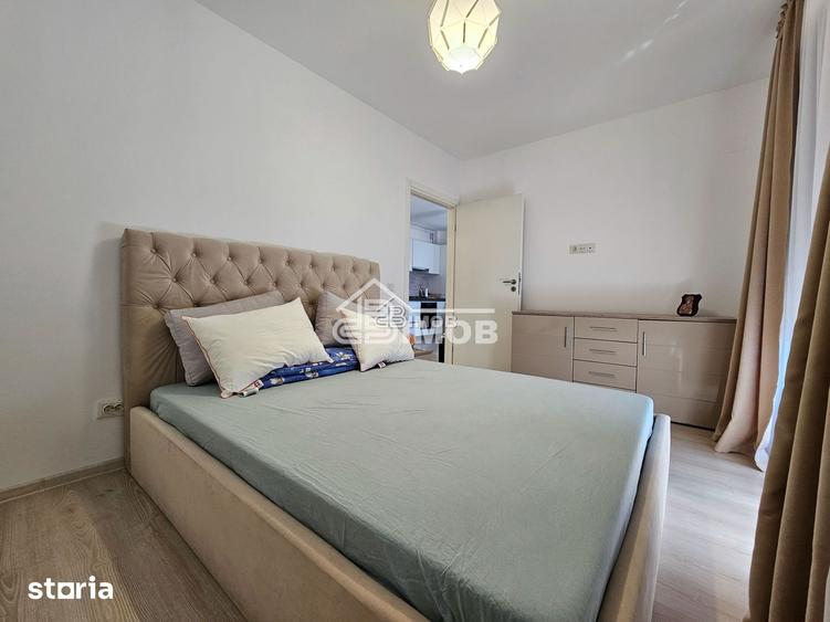 Apartament cu 3 camere decomandat, mobilat în Central