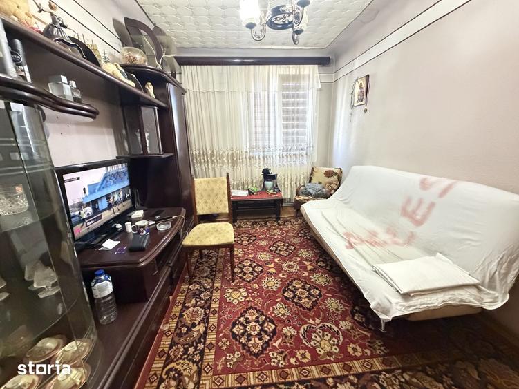 Apartament cu 3 camere decomandat în Ștefănești