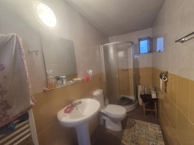 Casă individuală cu 4 camere cu Canalizare în Bucerdea Grânoasă