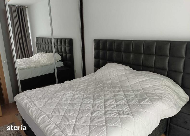 Apartament cu 3 camere, mobilat în Tractorul