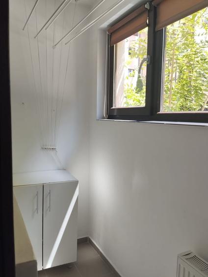 Apartament cu 2 camere decomandat în Apusului