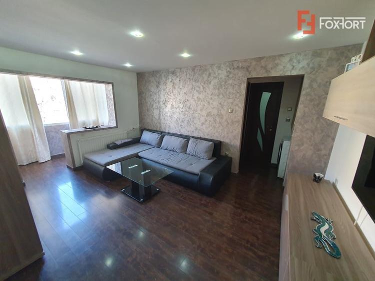 Apartament cu 2 camere semidecomandat, mobilat în Girocului