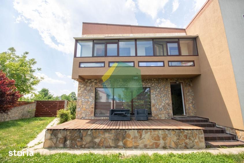 Casă cu 4 camere cu Teren 400 Mp în Ferme