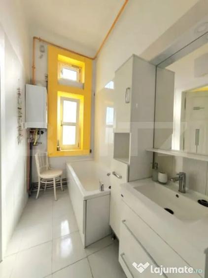Apartament cu 3 camere decomandat în Sinaia