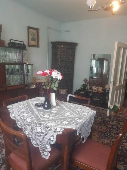 Casă cu 2 camere în Central