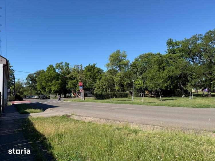 Casă cu 2 camere decomandat cu Teren 1500 Mp în Iosia