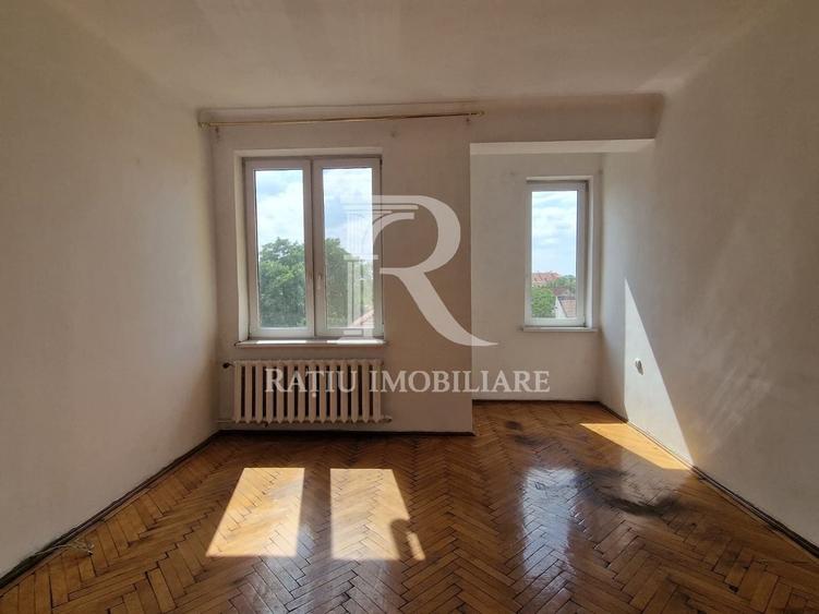 Apartament cu 3 camere decomandat în Rogerius