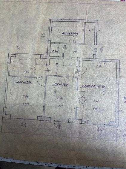 Apartament cu 3 camere decomandat în Berceni